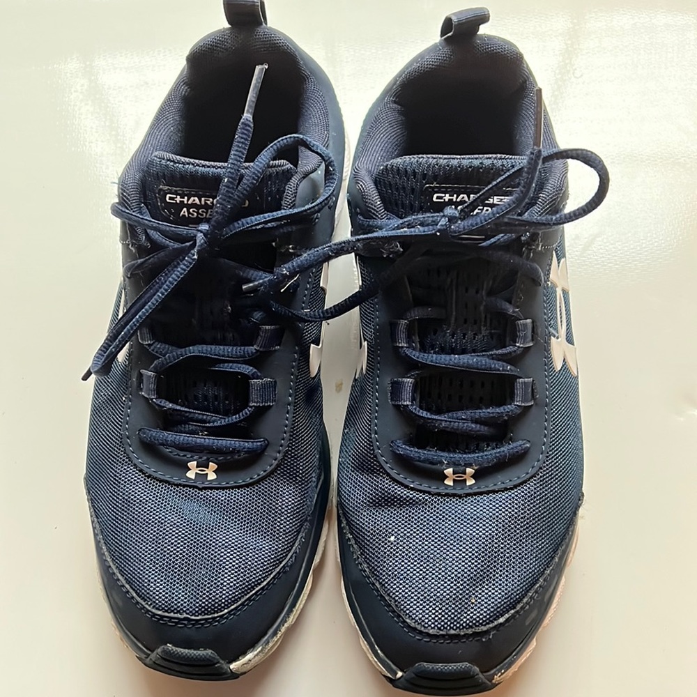 Under Armour men sneakers.